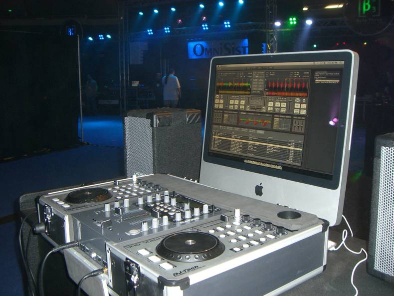 VirtualDJ [NAMM news] DJTech Hybrid 202 KONTROL ONE dual deck